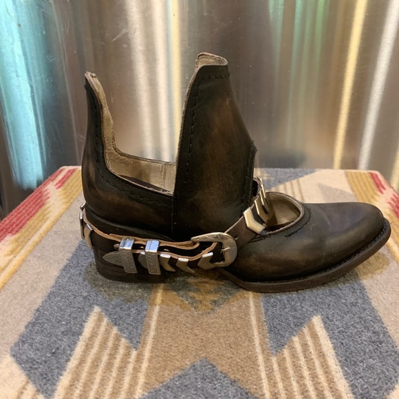 Freebird Blade Booties - Picture 4 of 9